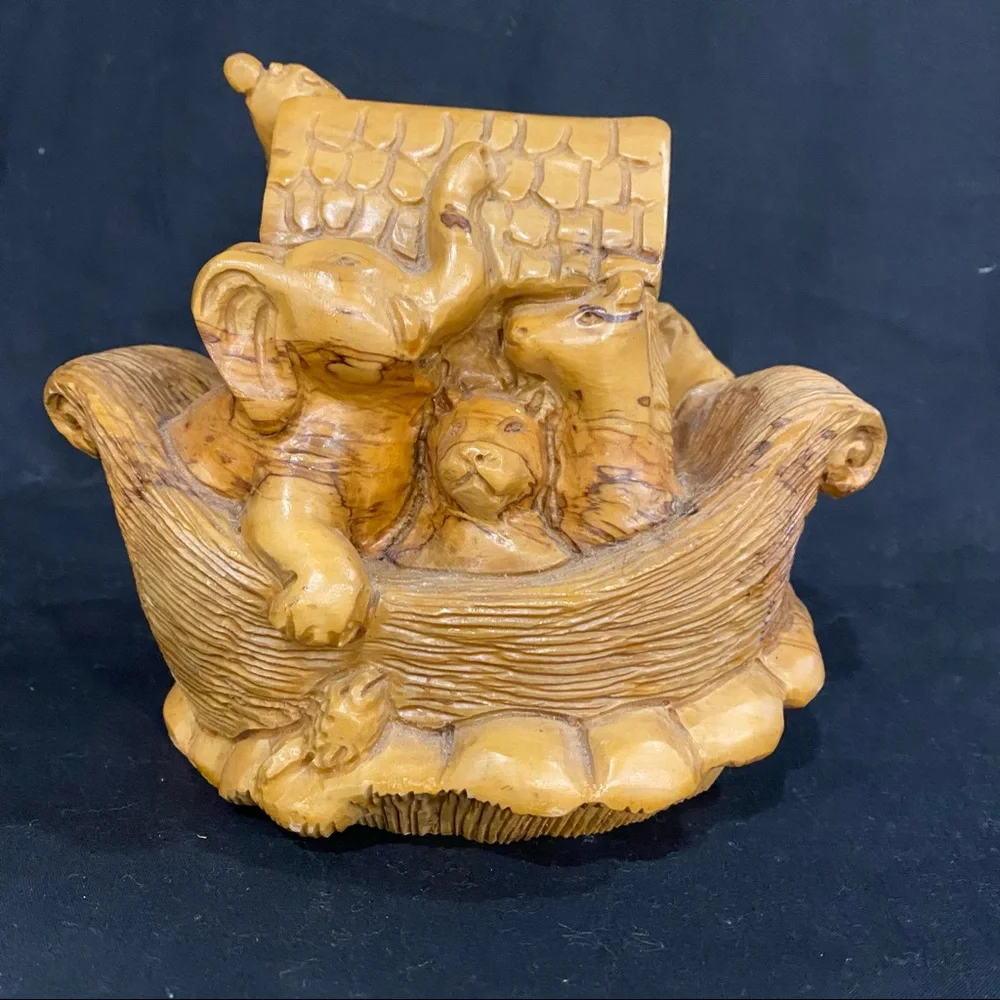 Hand‎ Carved Olive Wood Noah’s Ark